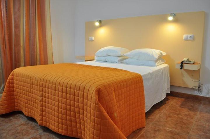 Hotel Brasa Elvas Exterior photo